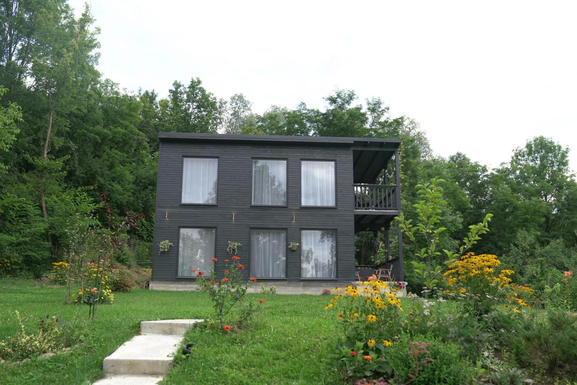 Casa De Pe Un Deal-Provita De Sus-Prahova Exterior photo